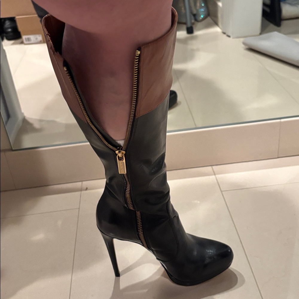 Michael Kors Boots - Picture 8 of 8